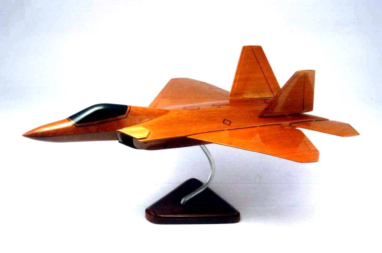 模型　木製模型 F22 戦闘機